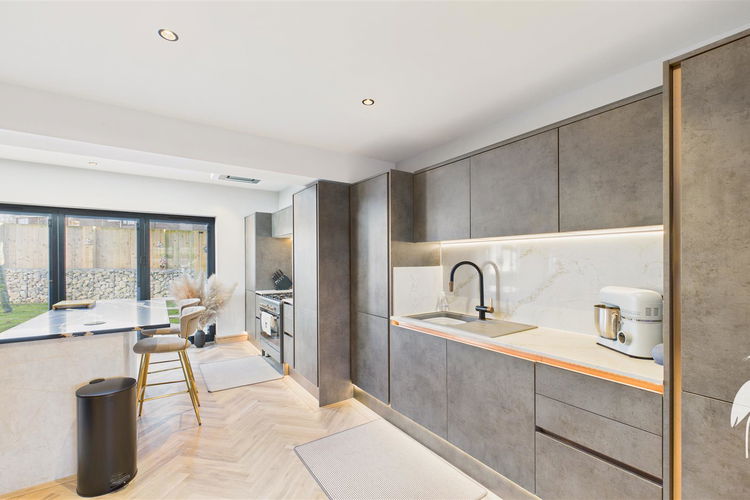 Kitchen Area - Picture 10 of 53