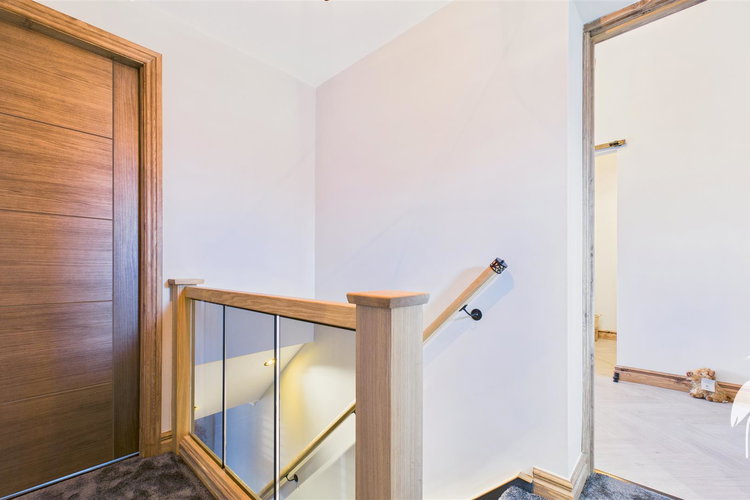 First Floor Landing - Picture 44 of 56
