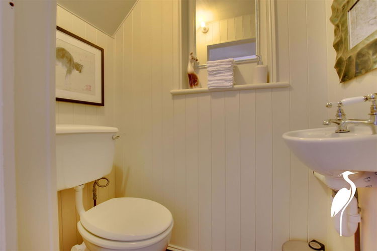 Cloakroom/WC - Picture 14 of 35