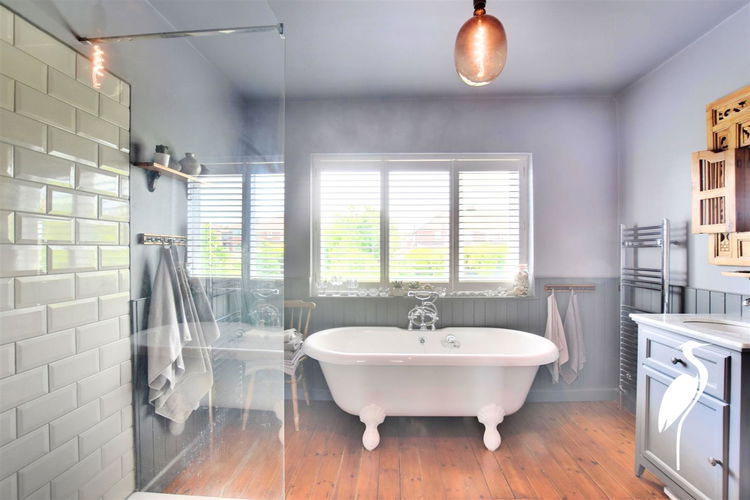 En-Suite Bathroom - Picture 21 of 35