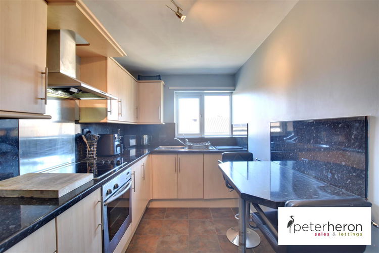 Kitchen - Picture 4 of 12