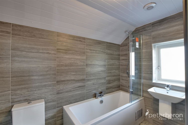 Bathroom - Picture 11 of 14