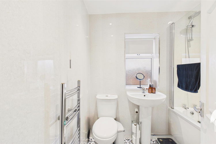 Bathroom - Picture 12 of 15