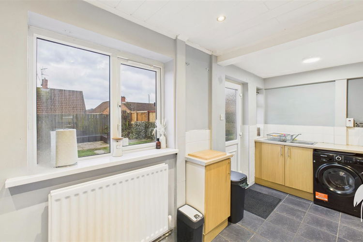 Kitchen - Picture 5 of 15