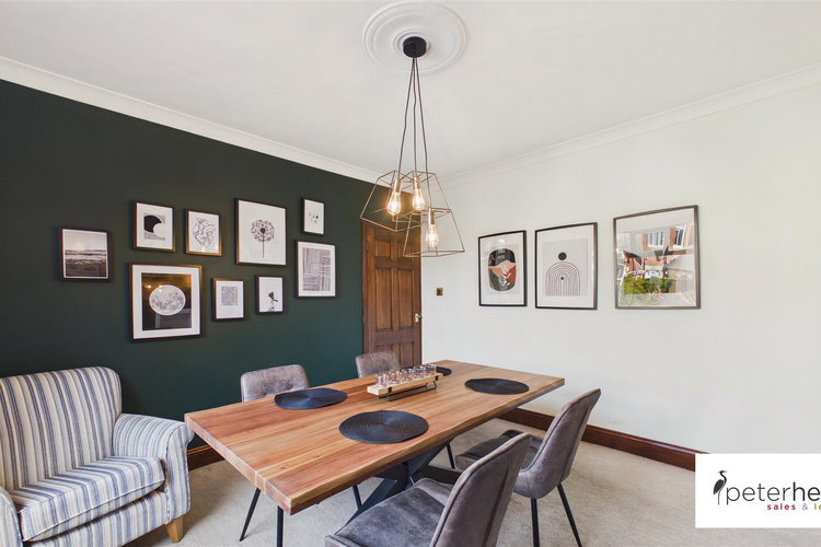 Dining Room - Picture 7 of 35