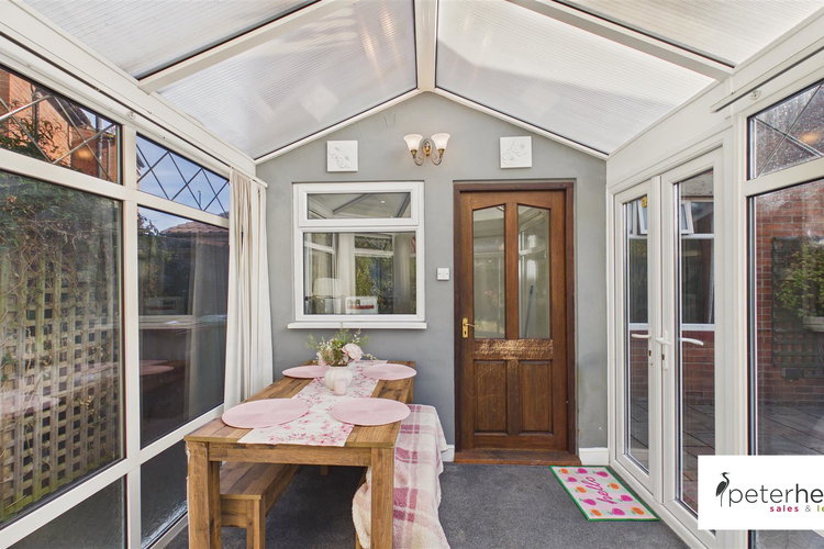Conservatory - Picture 13 of 35