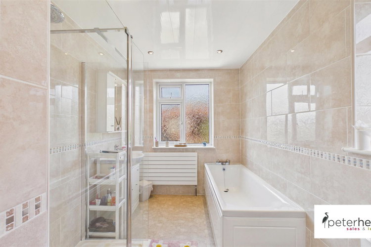 Bathroom - Picture 27 of 35