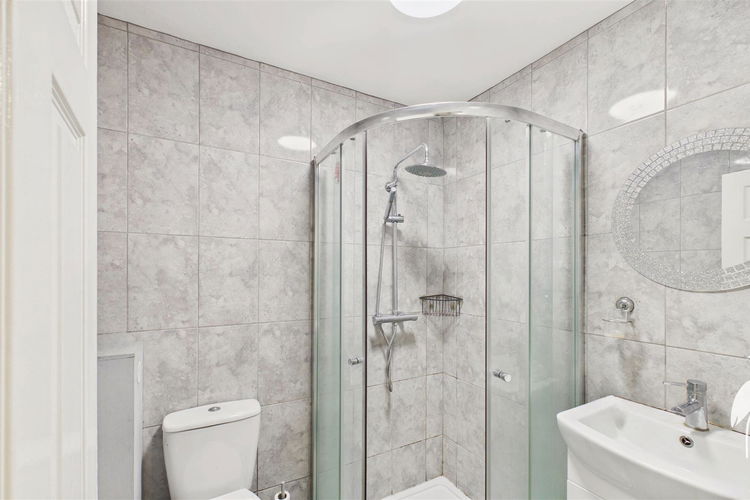 En-Suite Shower Room - Picture 13 of 21