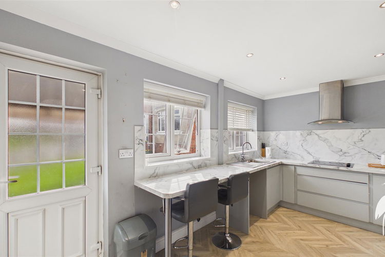 Breakfasting Kitchen - Picture 5 of 21