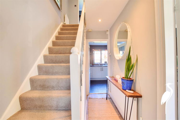 Entrance Hall - Picture 9 of 17