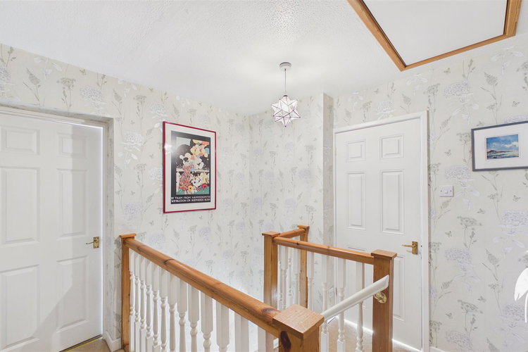 First Floor Landing - Picture 23 of 29