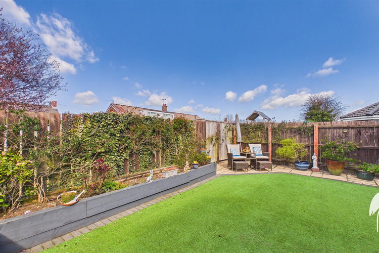 Outside - Picture 27 of 29