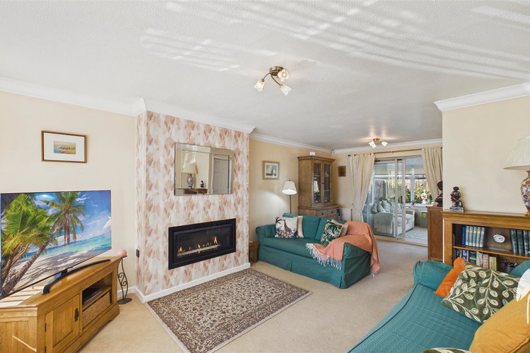 Conservatory - Picture 4 of 29