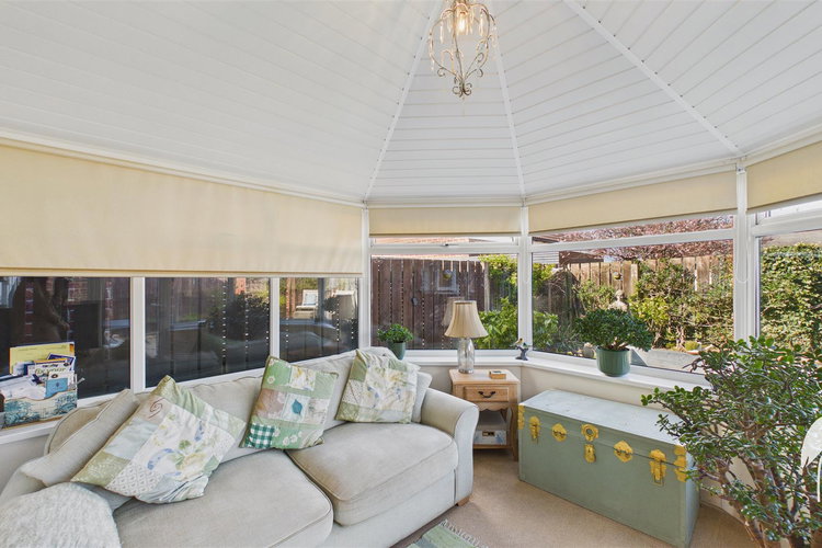 Conservatory - Picture 6 of 29