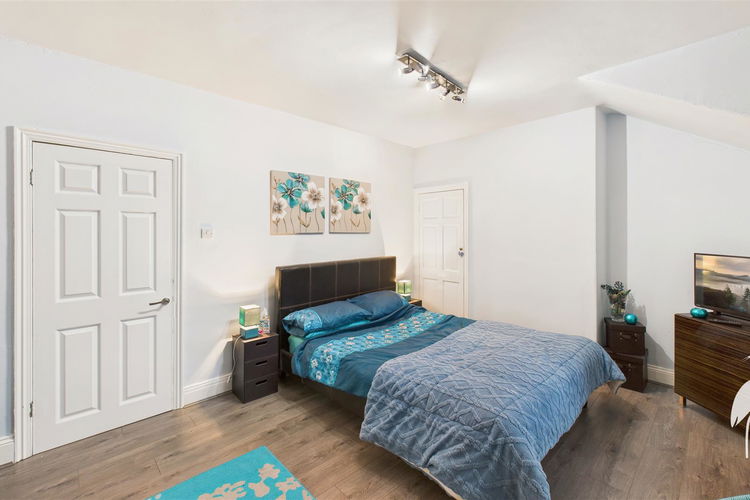 Bedroom 1 - Picture 14 of 19