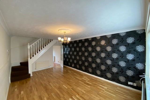 Living Room - Picture 2 of 6