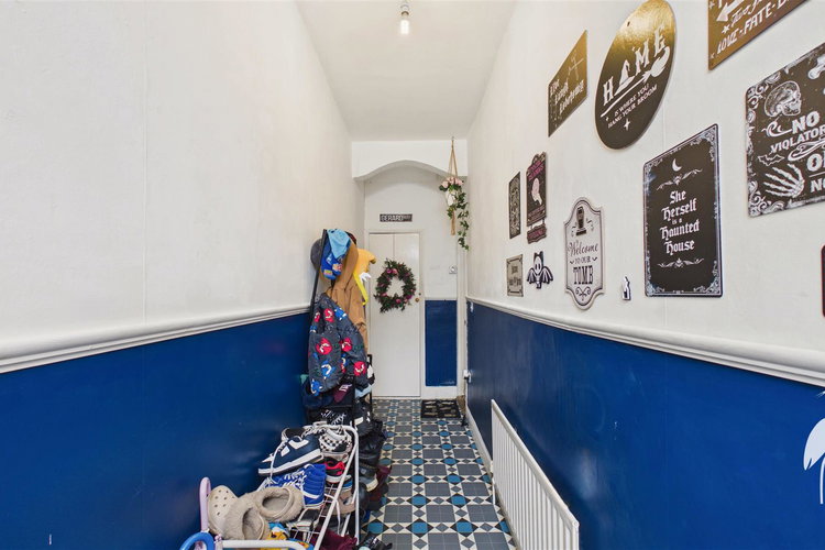 Entrance Hall - Picture 17 of 26