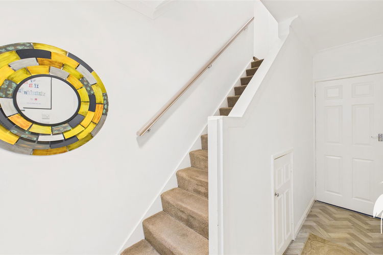 Hallway - Picture 12 of 27