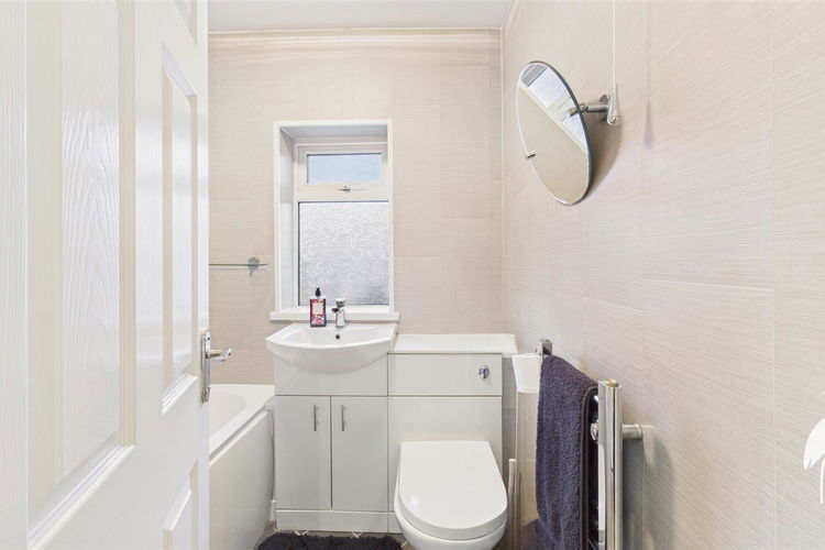 Bathroom - Picture 23 of 27