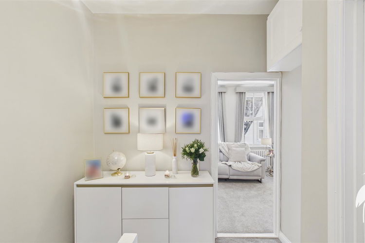 First Floor Landing - Picture 13 of 18