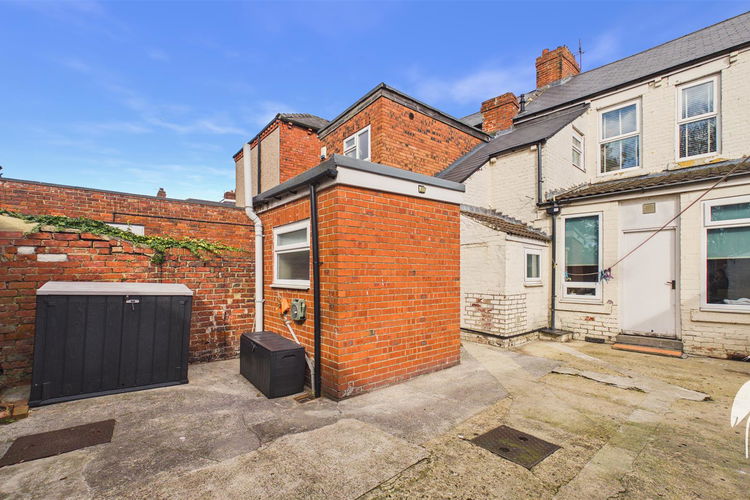 Outside - Picture 16 of 18