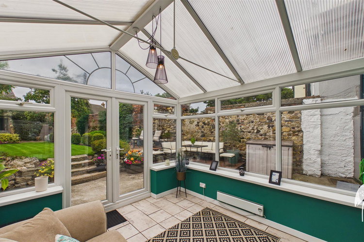 Conservatory - Picture 17 of 42