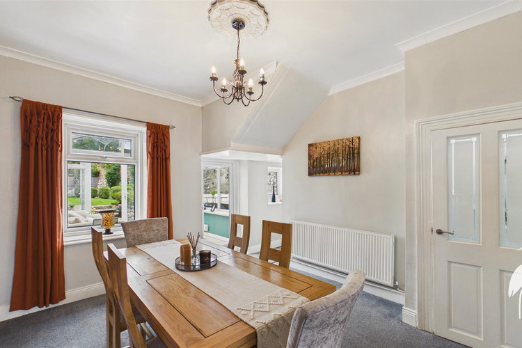 Dining Room - Picture 9 of 42