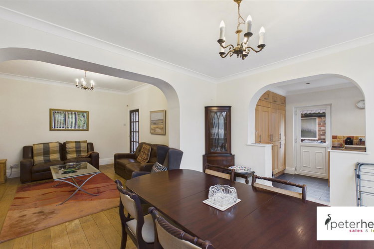 Dining Room - Picture 11 of 40