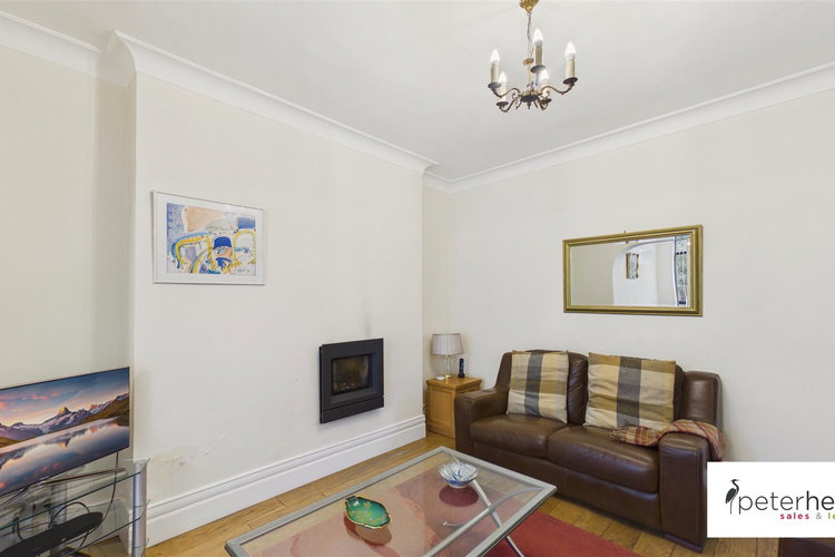 Sitting Room - Picture 7 of 40