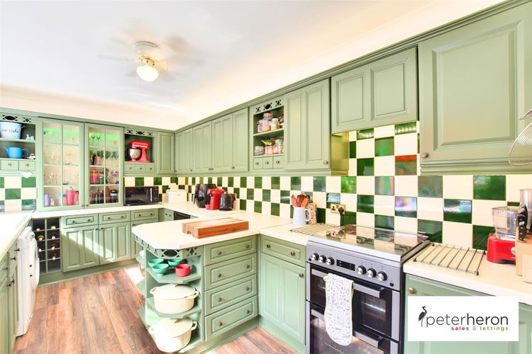 Kitchen - Picture 11 of 29
