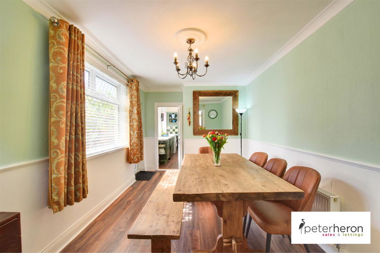 Dining Room - Picture 6 of 29