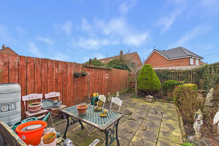 Outside - Picture 19 of 19