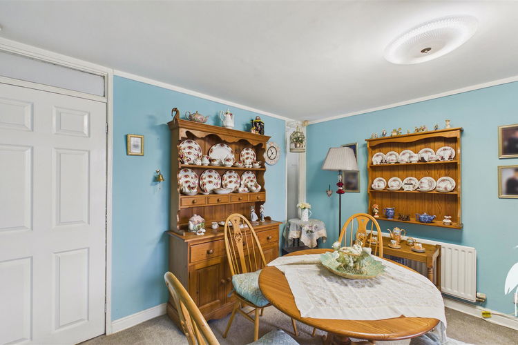 Dining Kitchen - Picture 7 of 19