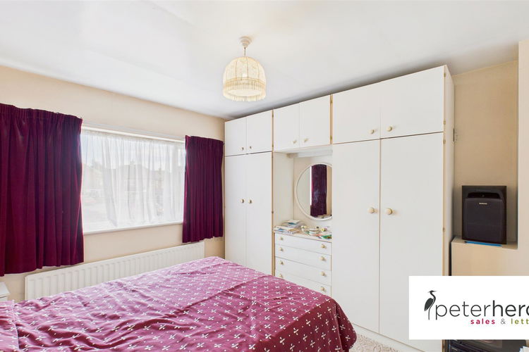 Bedroom 1 - Picture 8 of 13