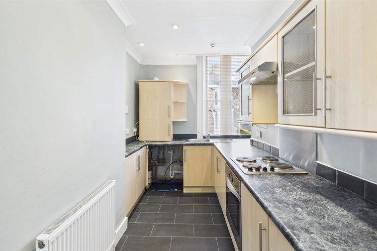 Kitchen - Picture 4 of 9