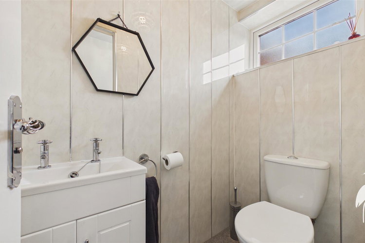 Cloakroom/WC - Picture 16 of 33