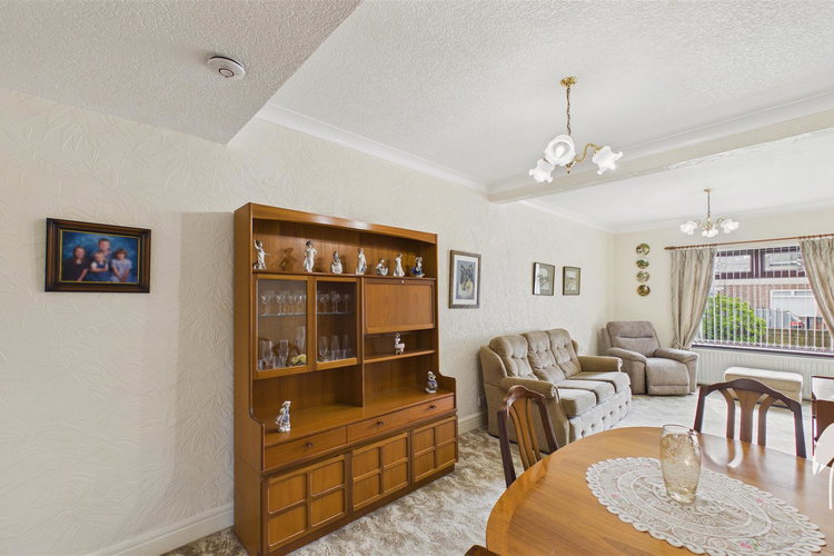 Open Plan Lounge & Diner - Picture 6 of 25