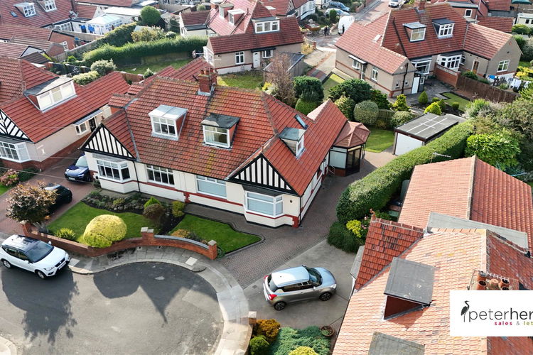 Aerial View of Calderbourne Avenue - Picture 1 of 20