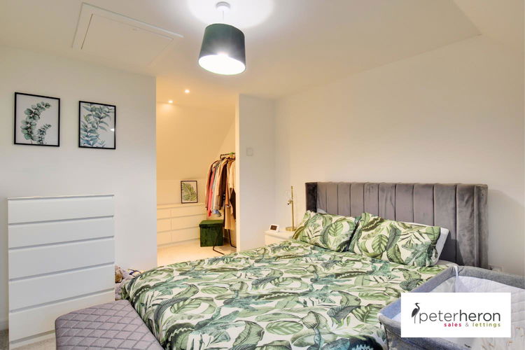 Top Floor - Master Bedroom - Picture 18 of 28