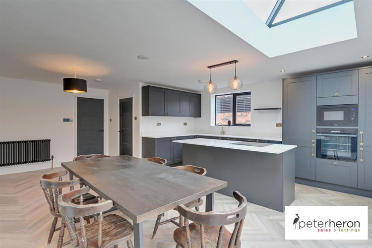 Open Plan Kitchen, Dining And Family Area - Picture 11 of 27