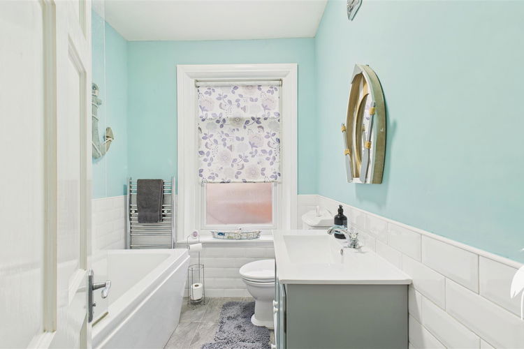 Bathroom - Picture 15 of 20