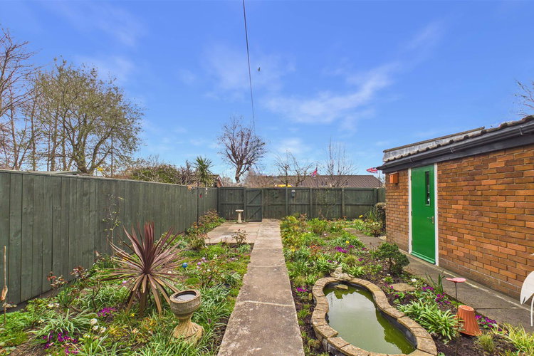 Outside - Picture 22 of 28