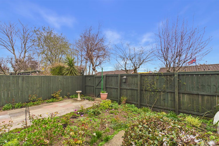 Outside - Picture 24 of 28