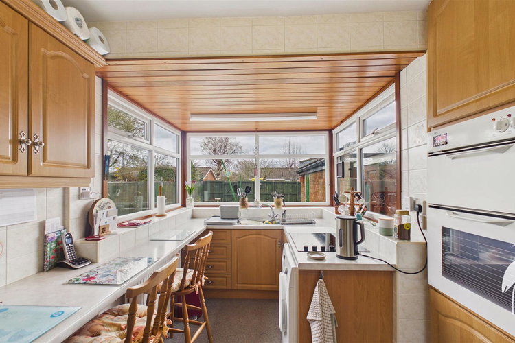 Breakfasting Kitchen - Picture 8 of 28