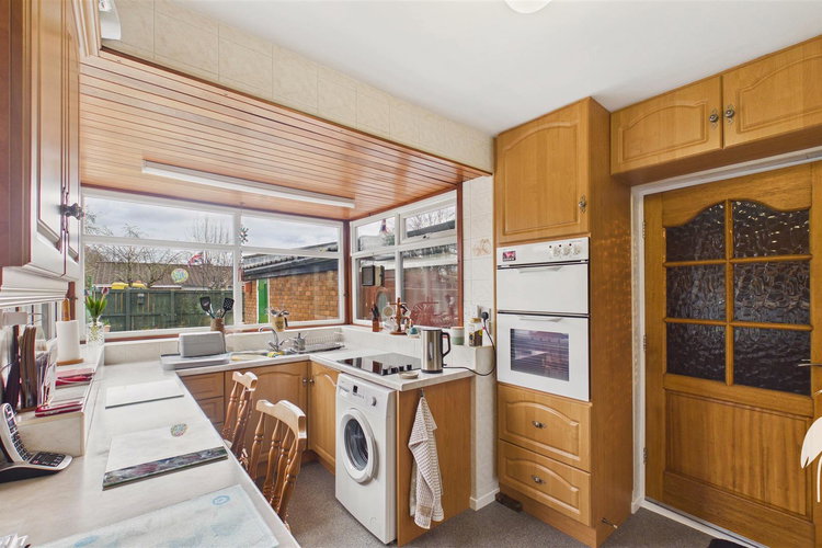 Breakfasting Kitchen - Picture 10 of 28