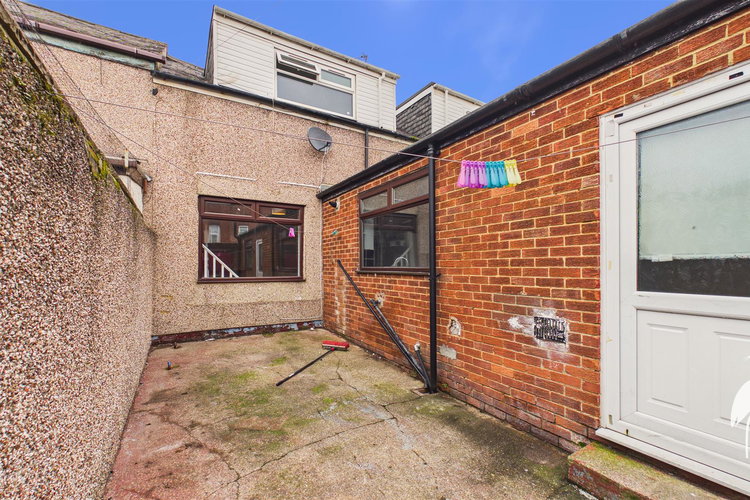 Outside - Picture 17 of 18