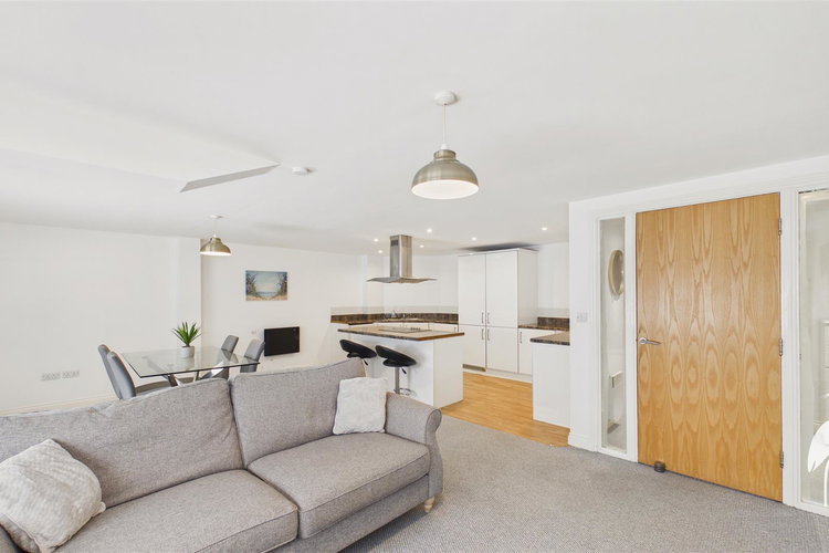 Open Plan Lounge/Dining & Kitchen - Picture 4 of 14