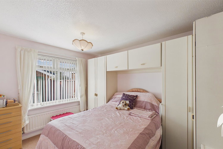 Bedroom 1 - Picture 8 of 19