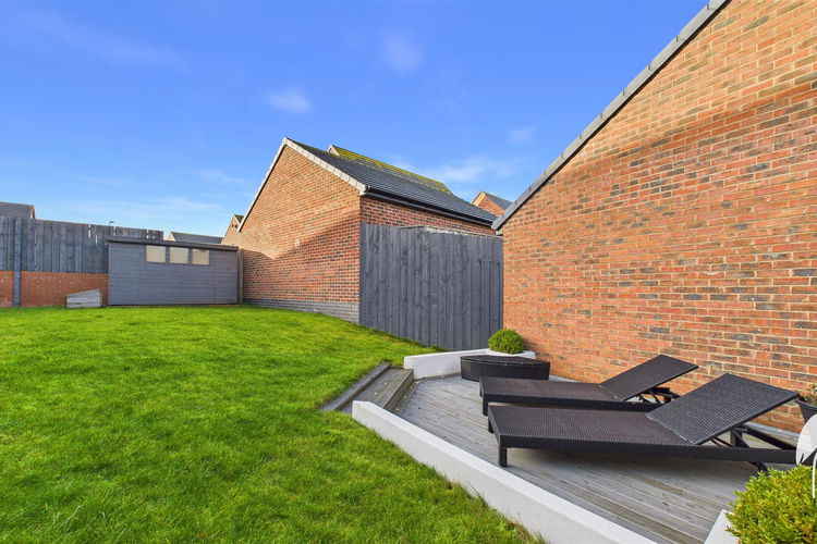 Outside - Picture 36 of 38