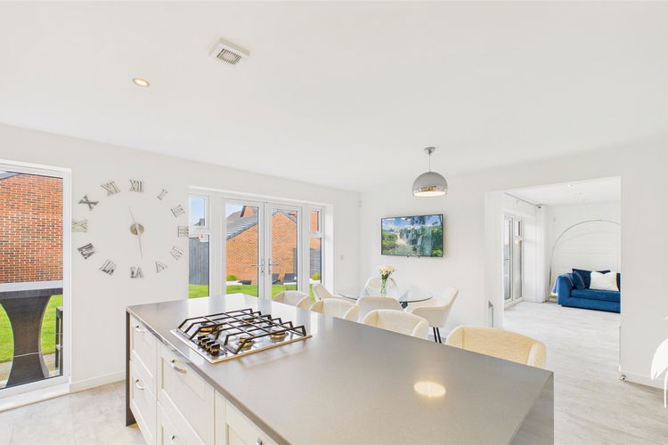 Dining Kitchen - Picture 7 of 38